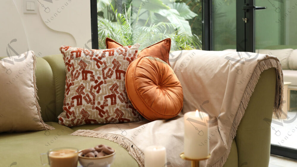 ” Queen Velvet ” – Coussin En Bouclette avec Motif 3D – modèle 6